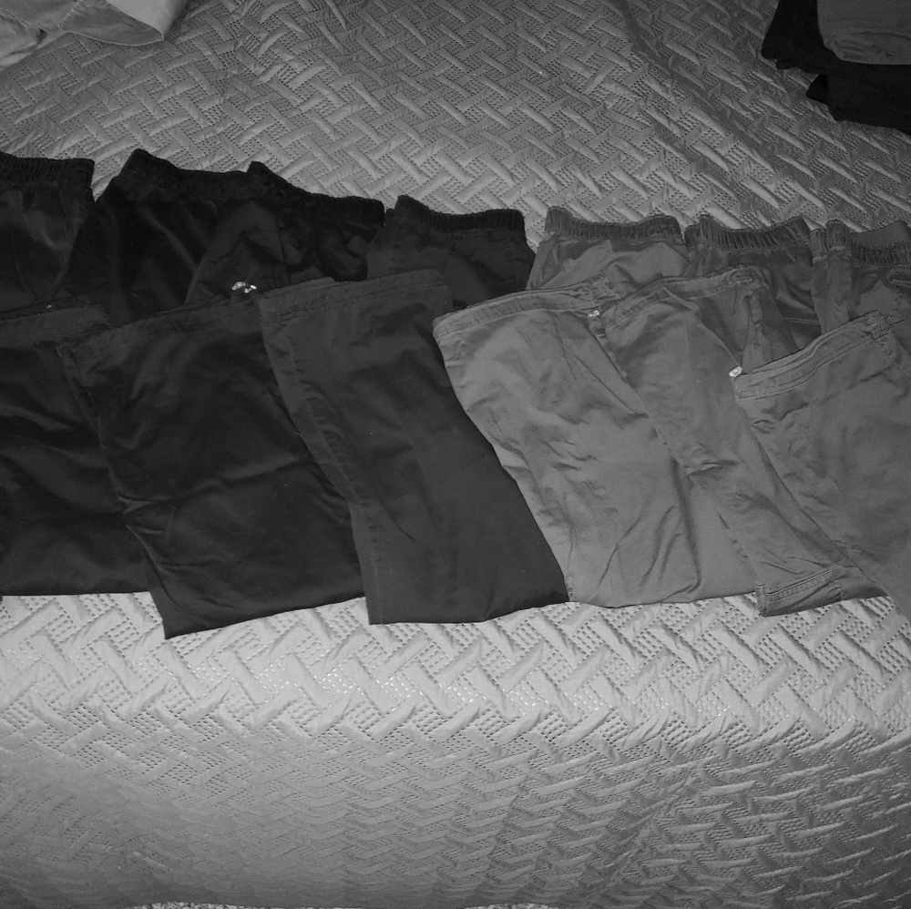 6 pair Petite cherokee scrub pants